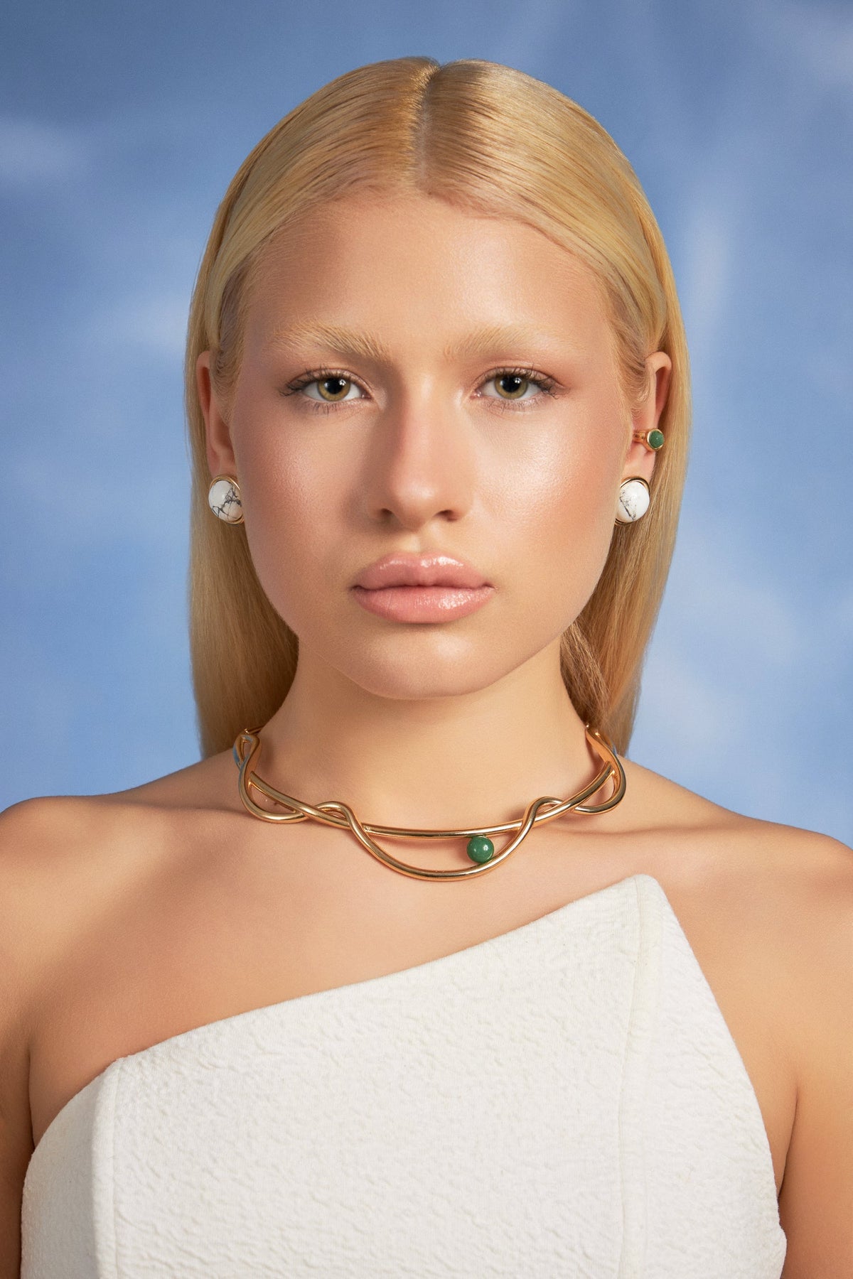 Colar Choker Aurora — Quartzo Verde e Brinco Aurora — Howlita Branca, coleção Supernova, Aimer Joias