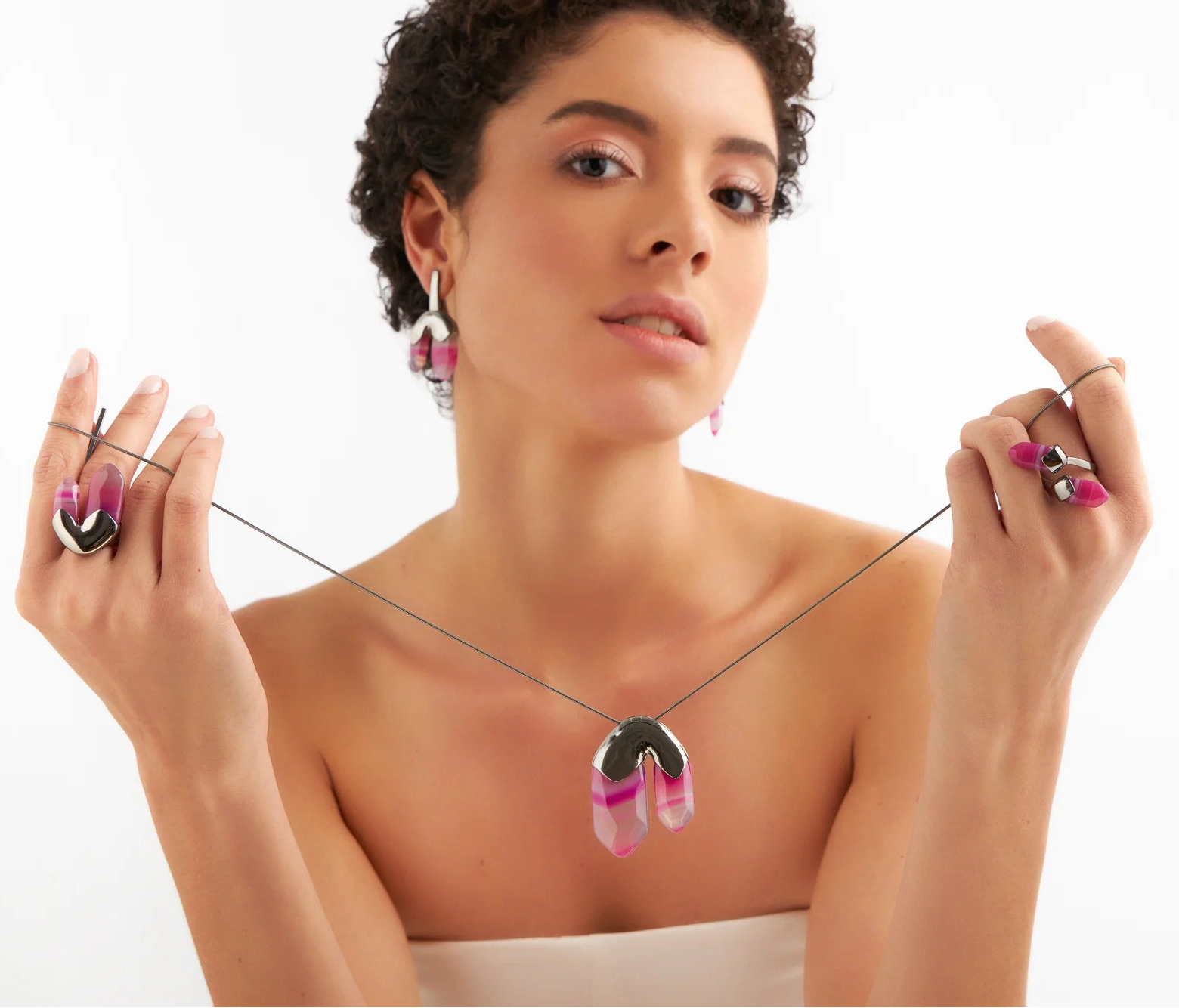Colar Élémentaire - Ágata Rosa Pink Listrada banhado no Ródio