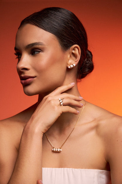 Anel Trama - Esmaltação Branca Semijoias de luxo e design exclusivo