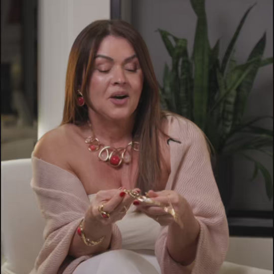Vídeo 360° do colar Choker Aurora com Howlita Branca (vista 3)
